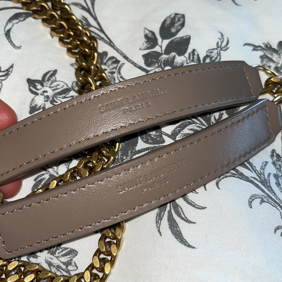 Ysl mini LouLou with chain taupe puffer crossbody bag - Picture 7 of 16